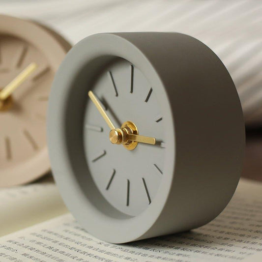 Industrial Style Modern Minimalist Cement Silent Desk Clock Bedroom Bedside Table Nordic Small Desk Clock Round